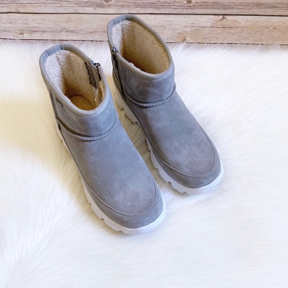 UGG Seal Palomar Waterproof Sneaker Boot - Picture 3 of 8